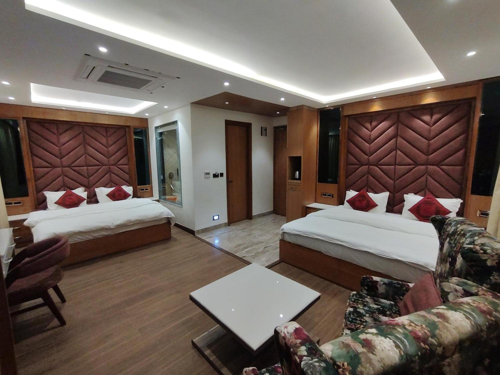 Sagrika Resort 댈하우지 외부 사진