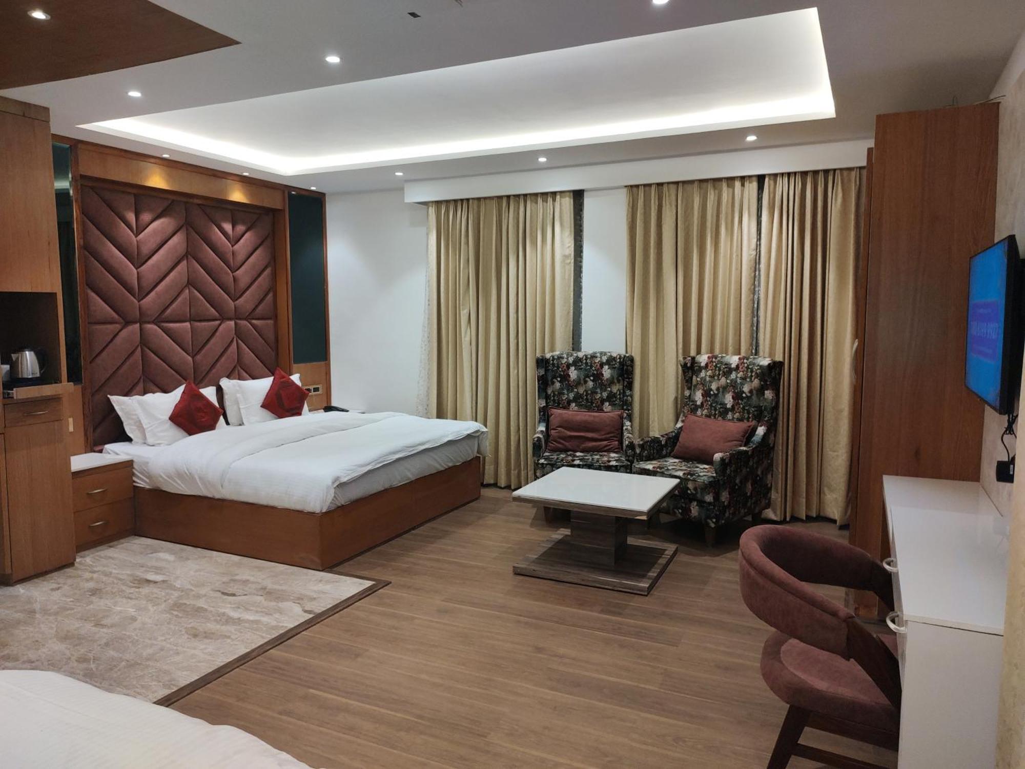 Sagrika Resort 댈하우지 외부 사진